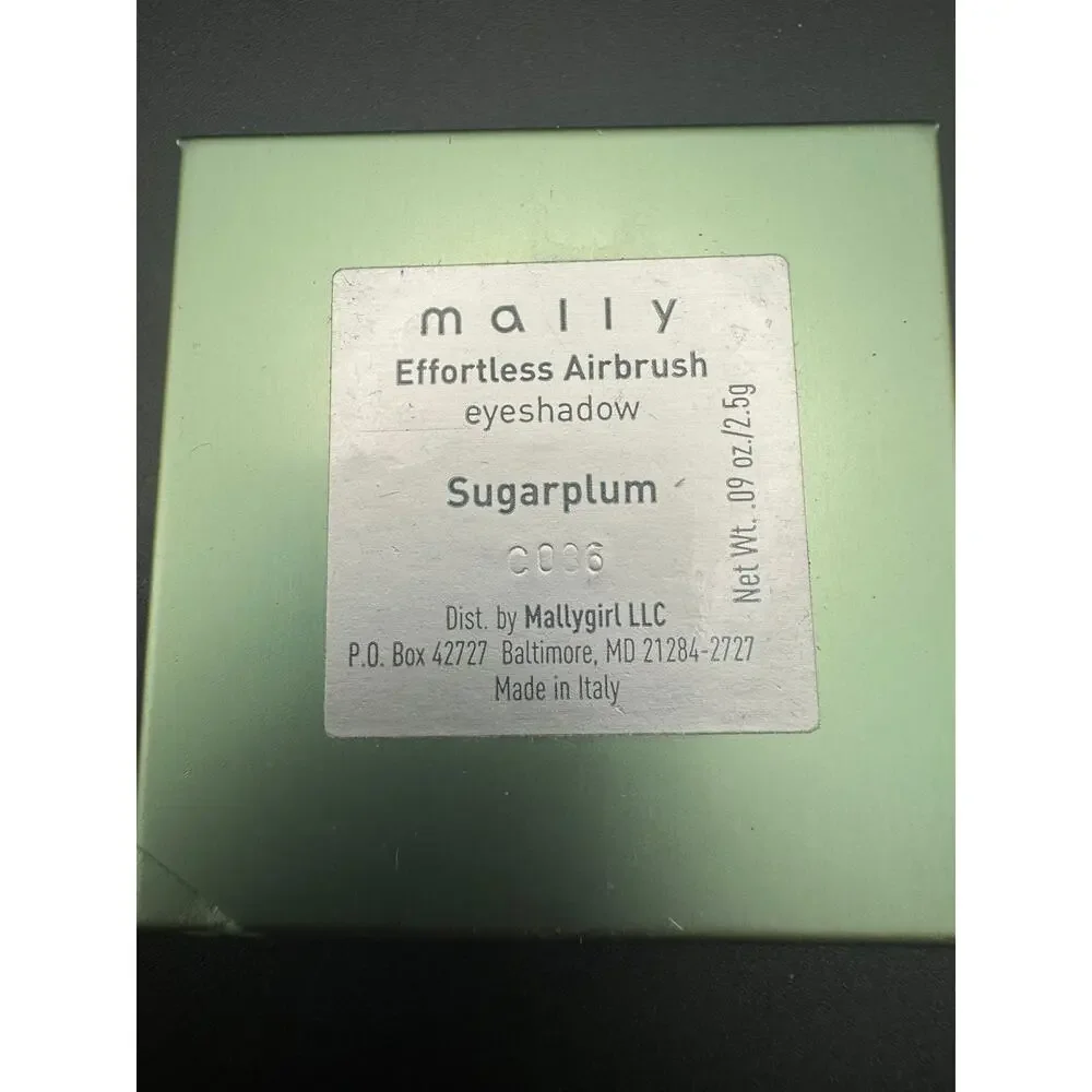 MALLY Beauty Effortless Airbrush Eyeshadow Shade Sugarplum 0.09 Oz / 2.5g NWB